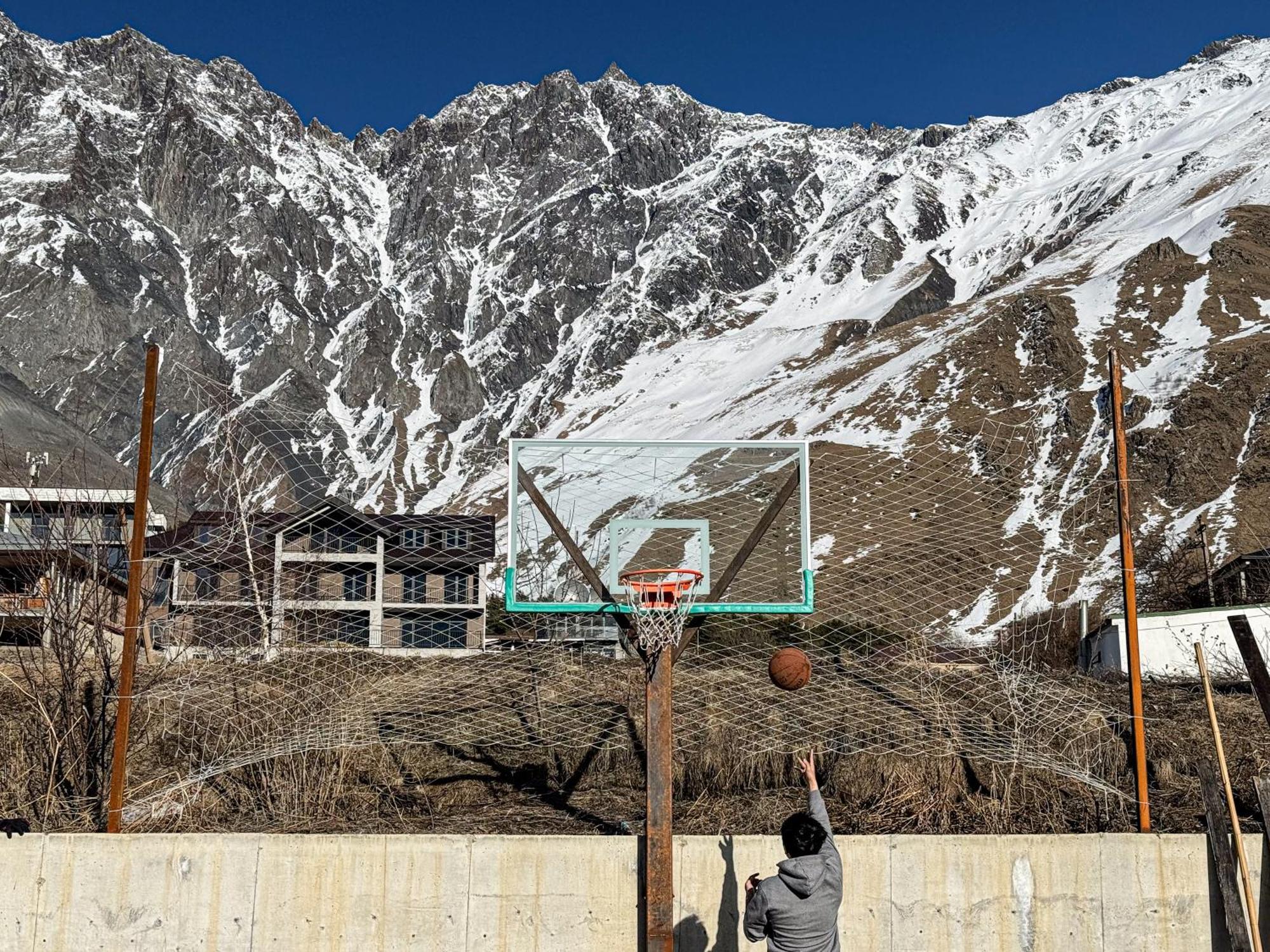 Landscapes Hotel Kazbegi Εξωτερικό φωτογραφία